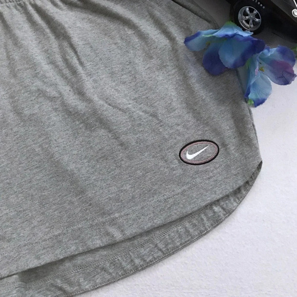 Nike NWT Performance Shorts Women 1X - Picture 4 of 9